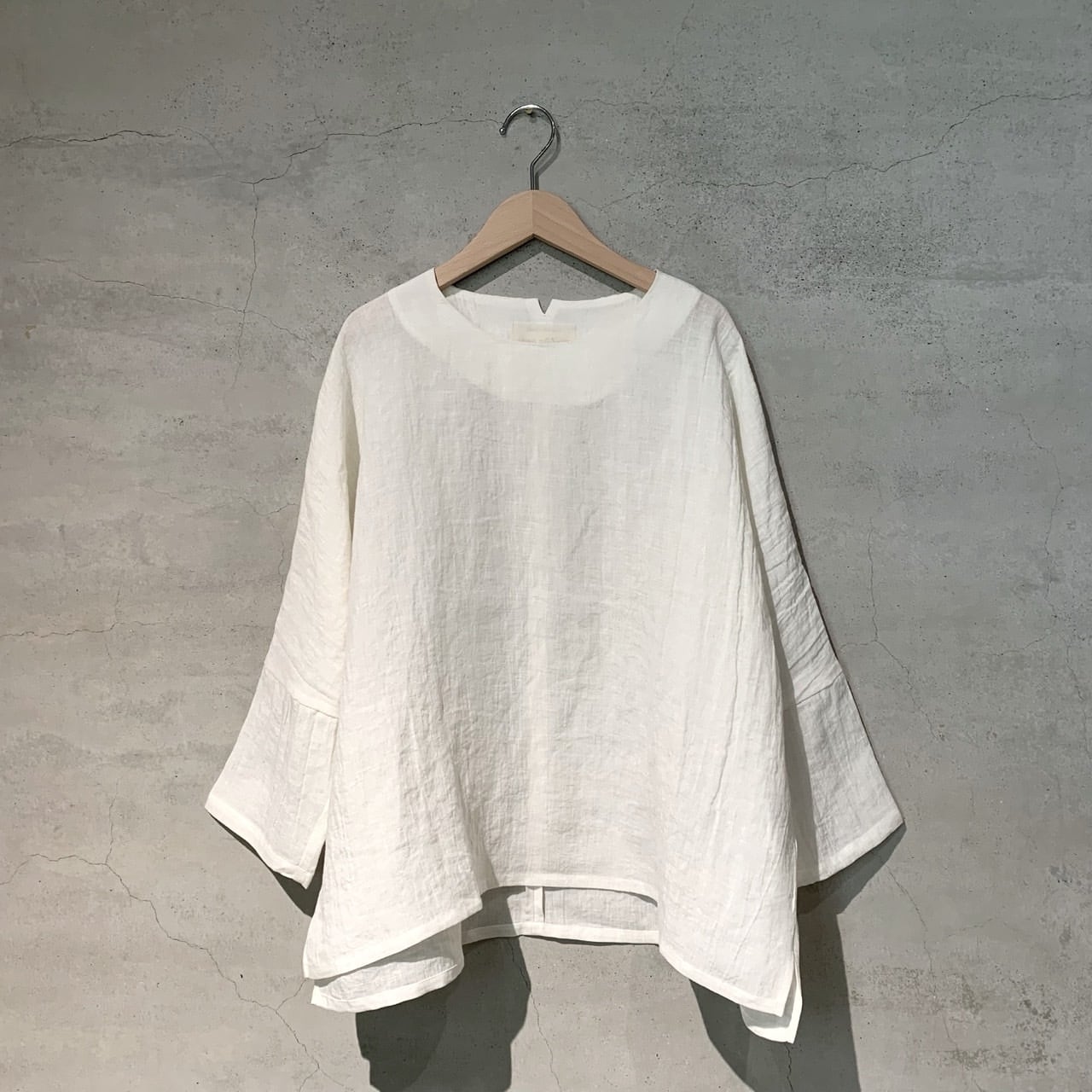 COSMIC WONDER】Linen lawn dolman sleeve shirt/ 23CW01212