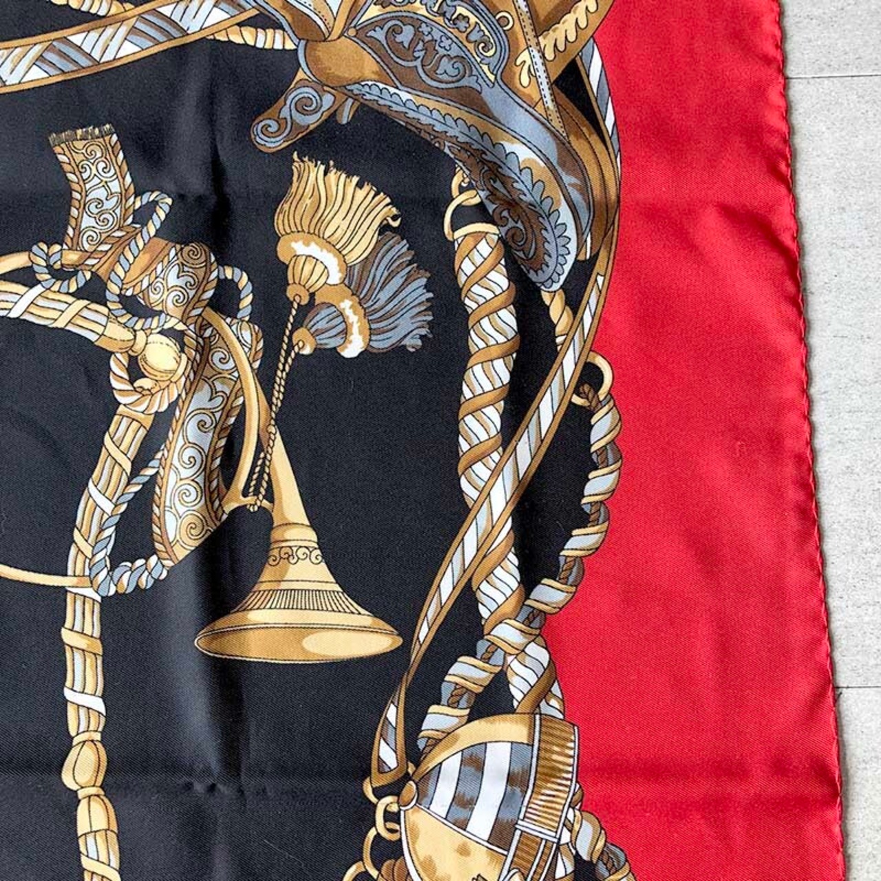 スカーフ 金管楽器モチーフ イタリア製 12ACbf7-2