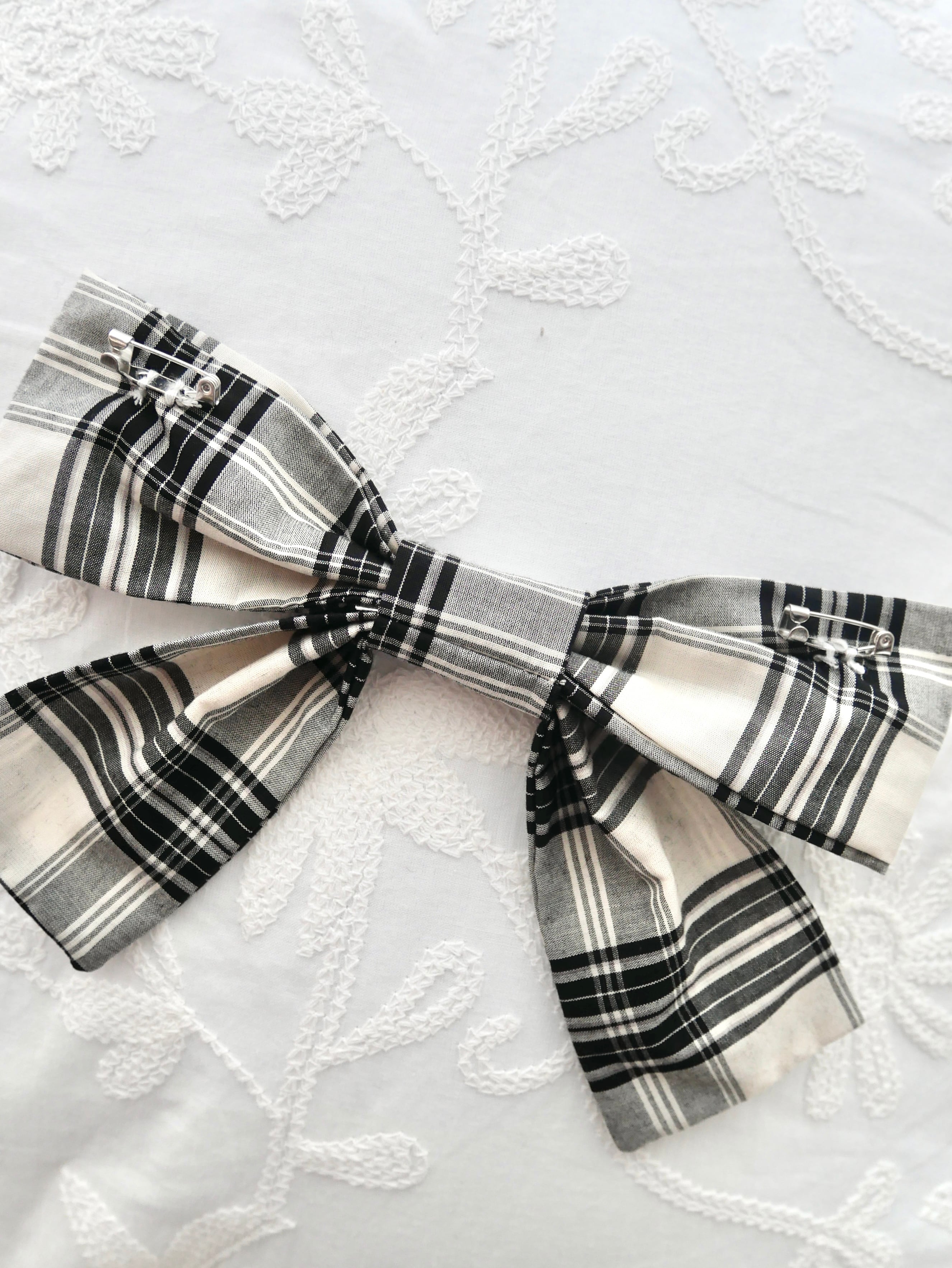 frill  ribbon  blouse