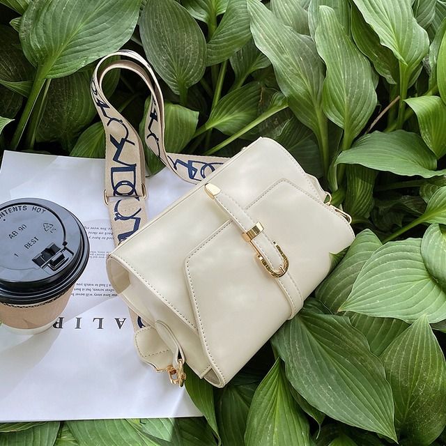 サマーレッドシングル 夏物 スクウェア メッセンジャーバッグ Tiancai_Wing_Bag50002277342