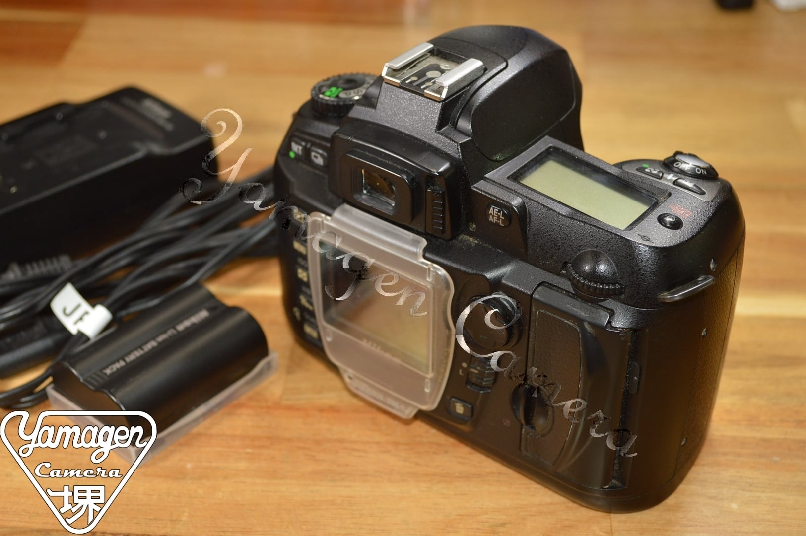 ニコン/Nikon D70 Body 【充電器、バッテリー付】[Y2609022] | カメラ