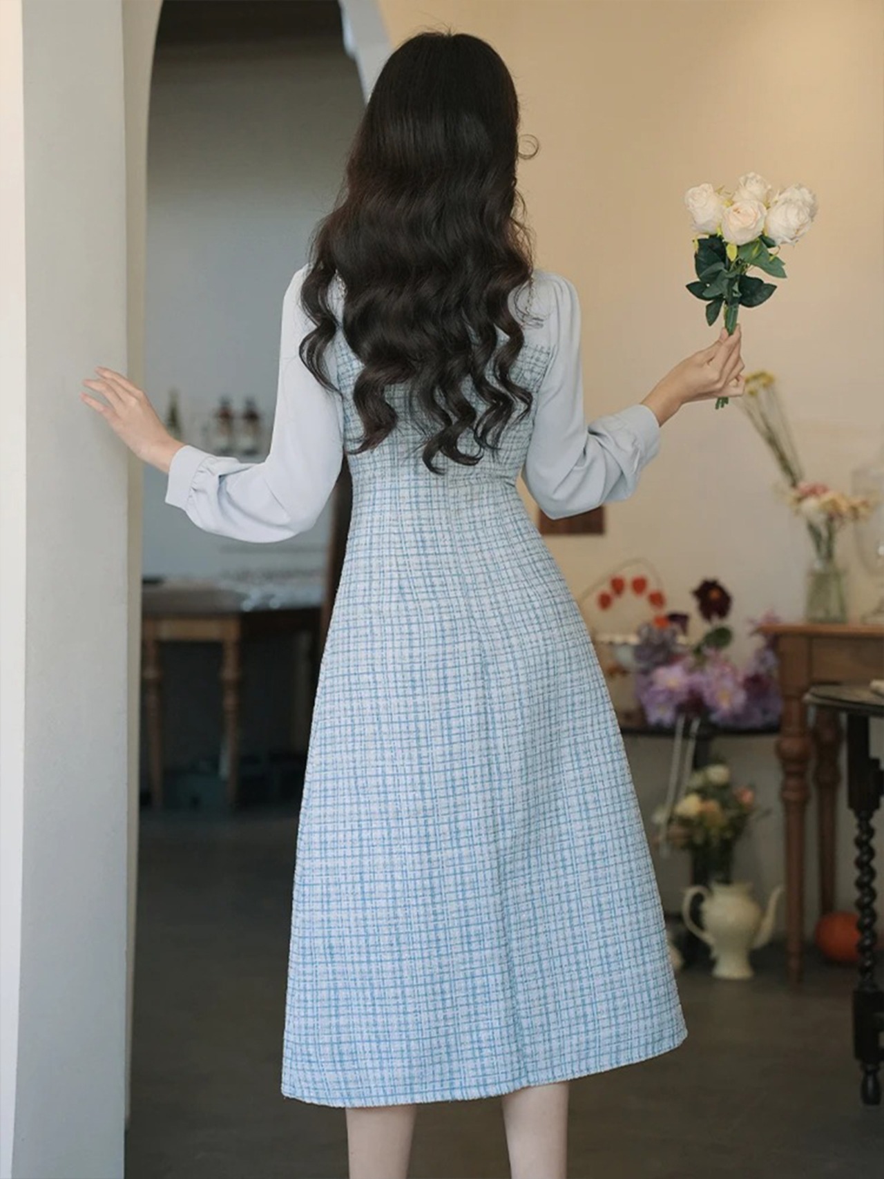 【0160】Blue Check Mid Length Long Sleeve Dress