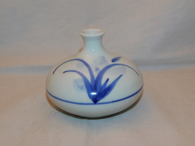 ブルーアールデコ花器Blue color glass vase (made in Japan)     