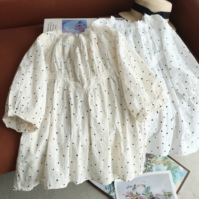 ドット柄＆花刺繍・レース切り替えブラウス W1855