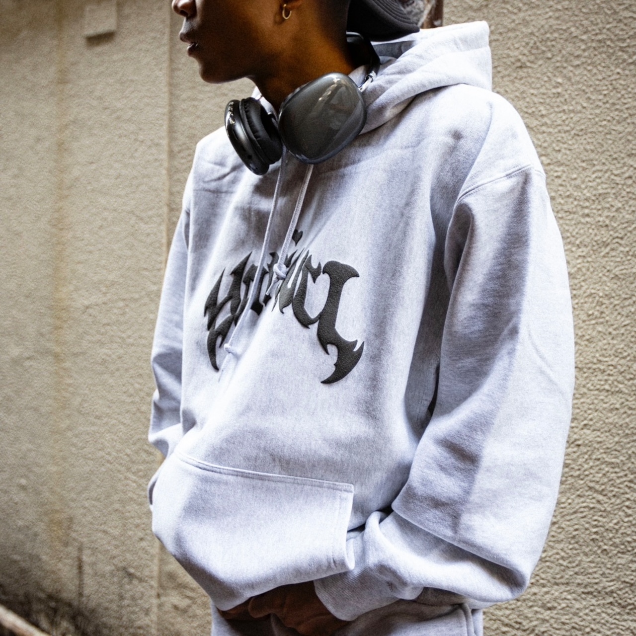 FIRE HEART LOGO HEAVYWIGHT HOODIE