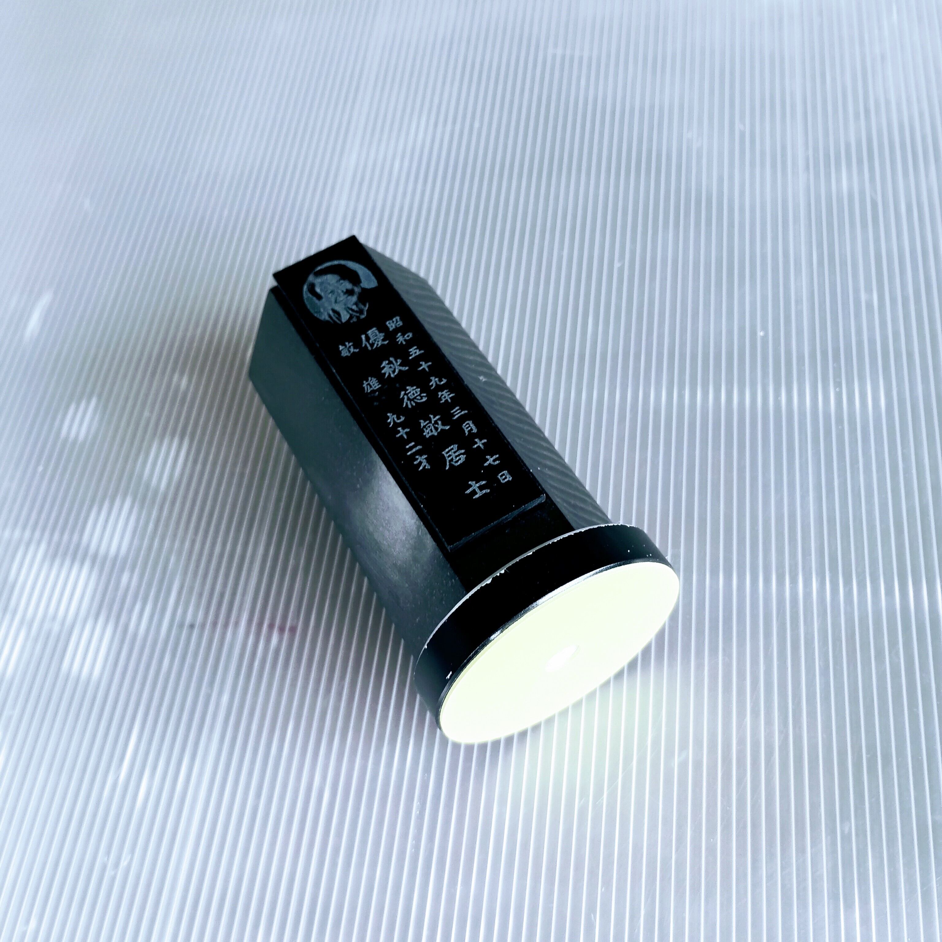 回転位牌 6人用悠想天回 6R60A黒 1名様分