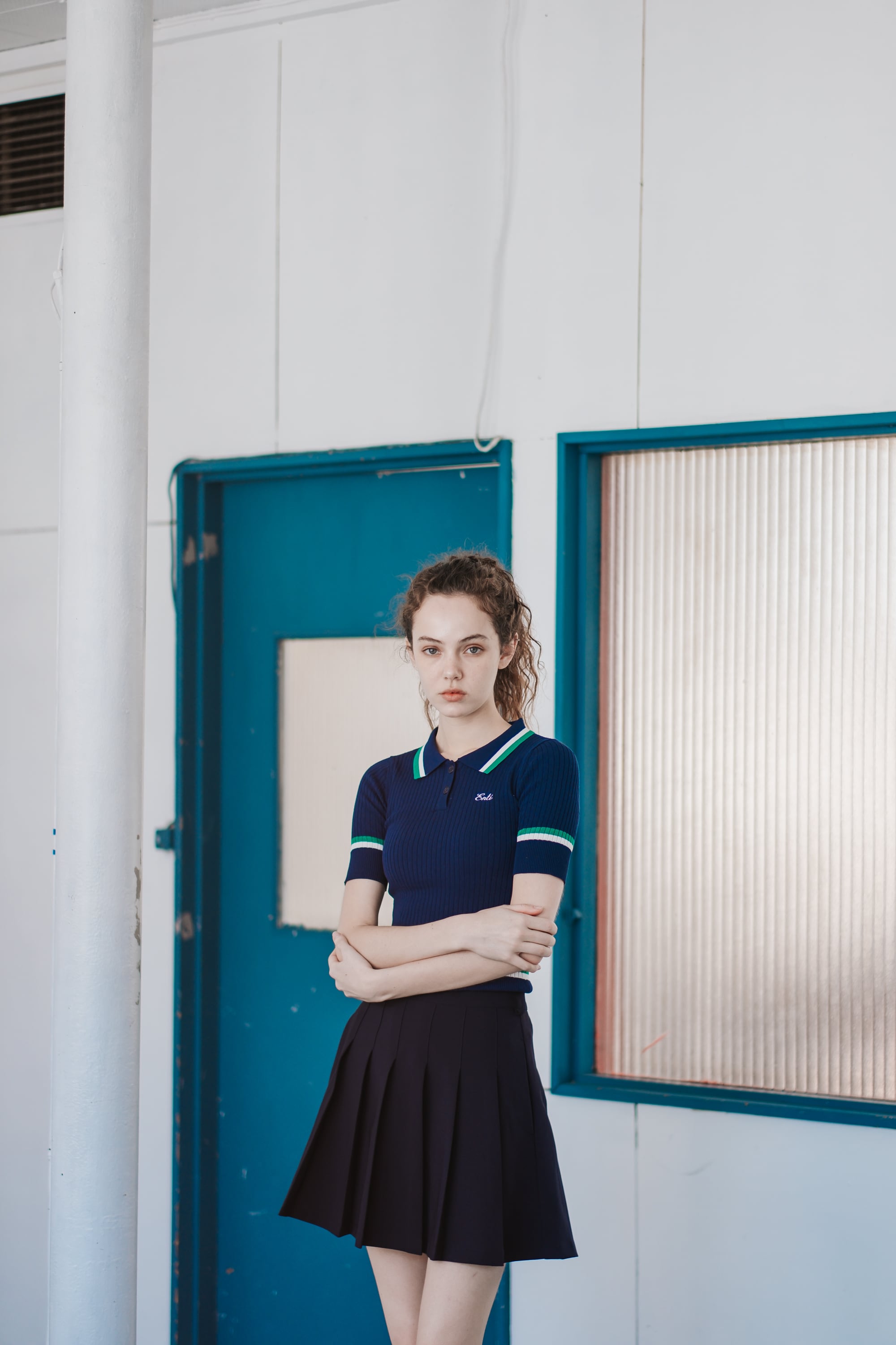 FLARE PLEATS SKIRT (NVY) | ENTI