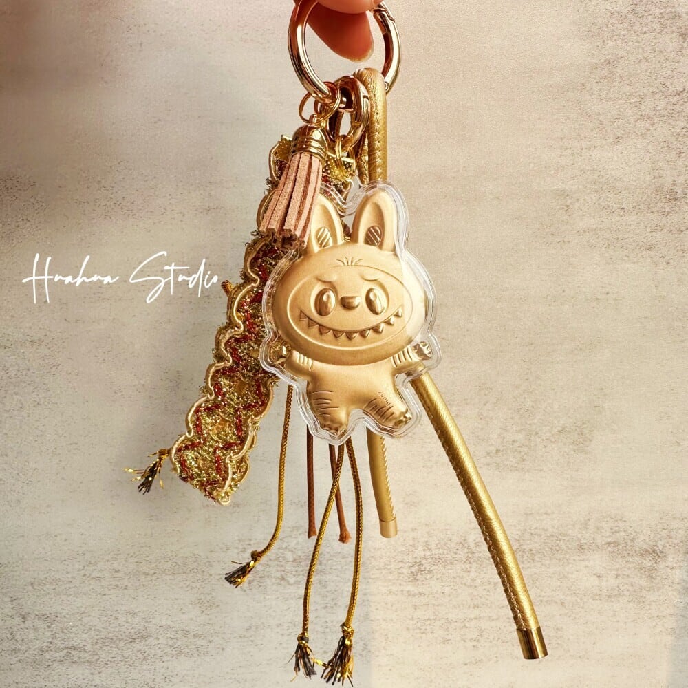 24K金製 20mg 新年限定「Labubu幸運キーホルダー」- 財運をもたらす