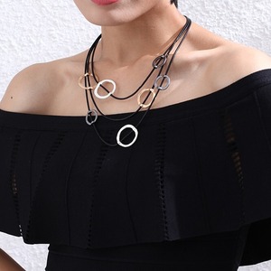 Circle Triple Strand Choker Necklace / サークル トリプル ストランド チョーカー ネックレス
