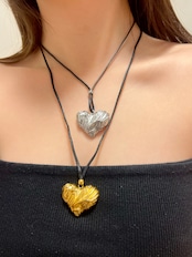 Strap heart necklace