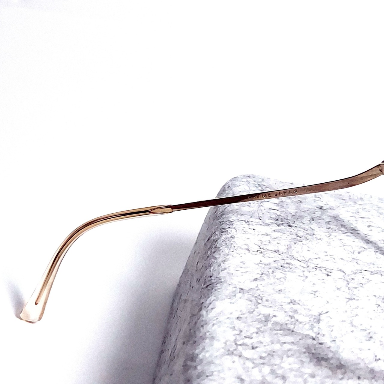 No.749メガネ HOYA 宝飾ルビー&18Kデコレーション【度数入り込み価格  