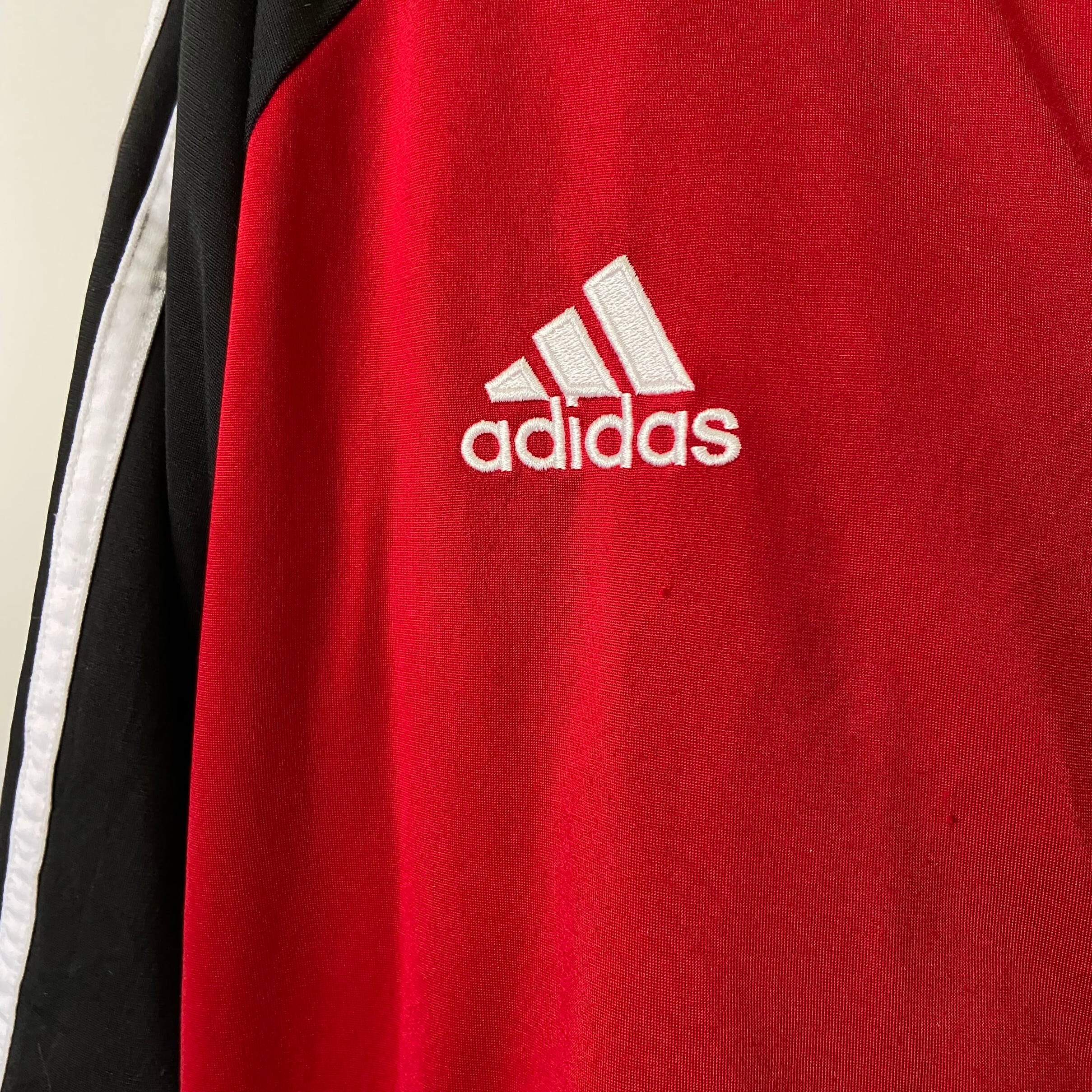【人気トラックジャケット◎】adidasワンポイント刺繍ロゴレッド赤M長袖