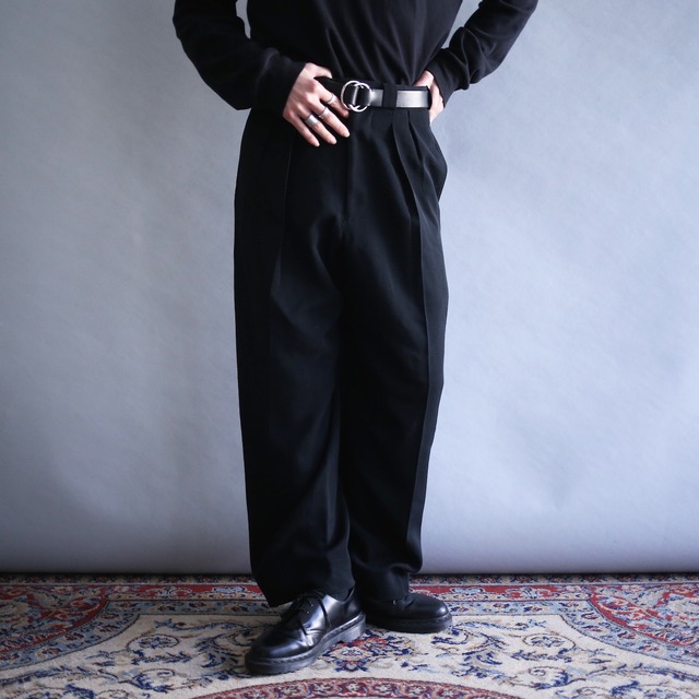 "GIORGIO ARMANI" 2-tuck tapered silhouette black wide slacks（made in italy）