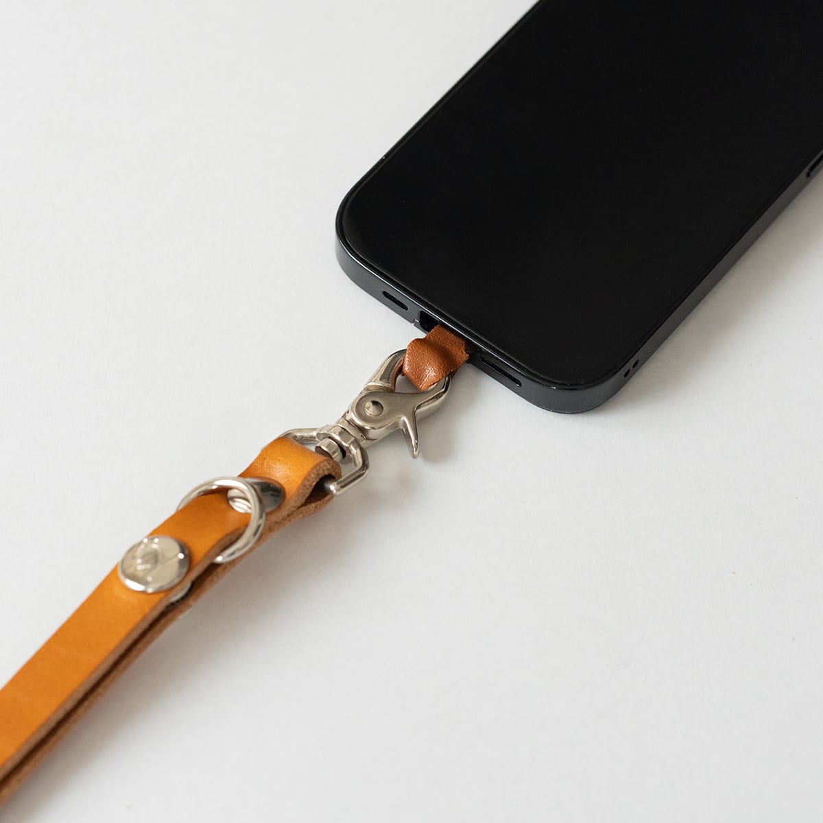 携帯ネックストラップ PASTIME カウハイド【タン】 | ケイシイズ