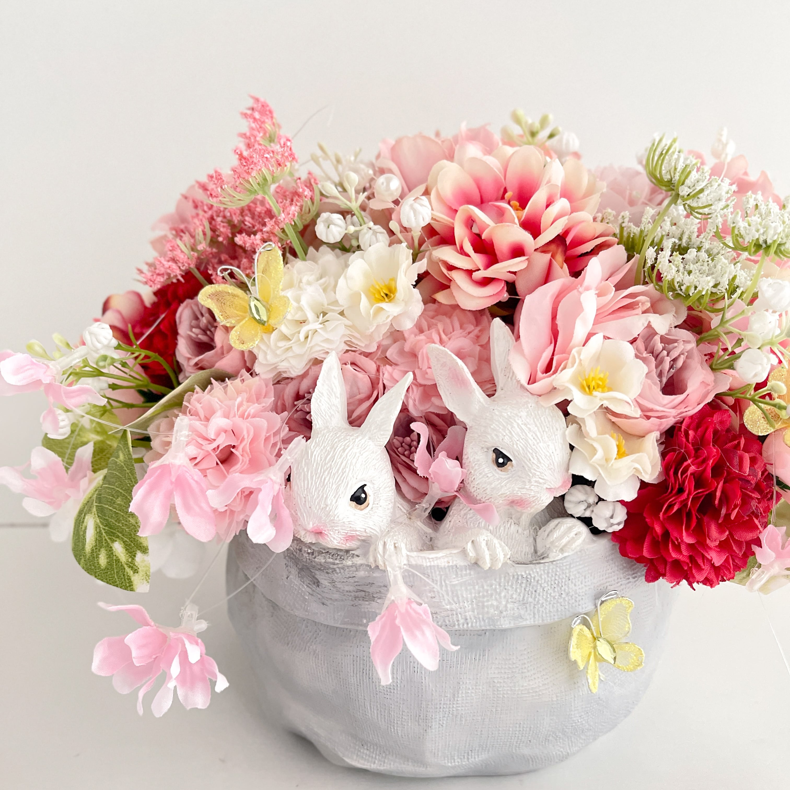 光触媒フラワー ひな祭り うさぎ のアレンジメント｜春のアニマル