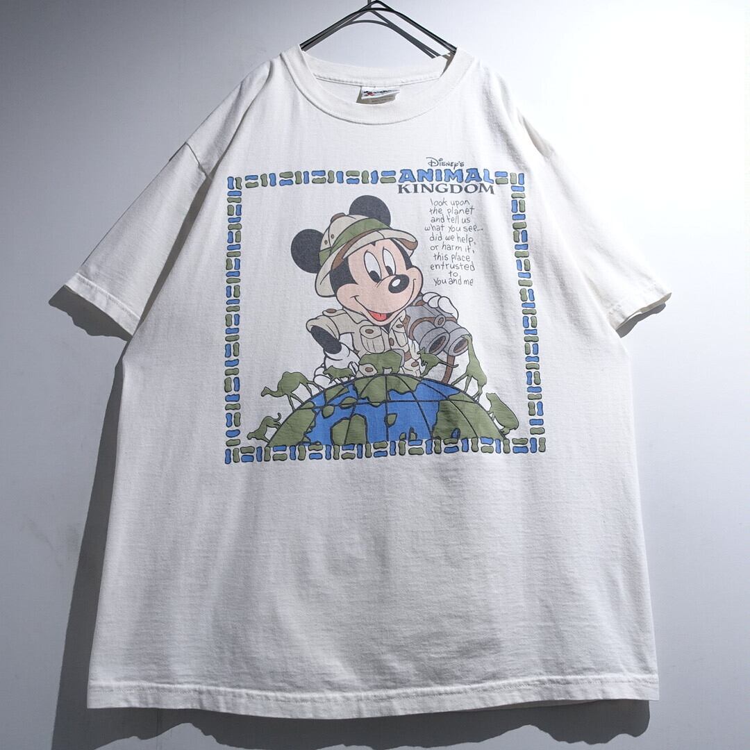 90s "Disney" Ivory Animal Kingdom Mickey Print Design T-Shirt