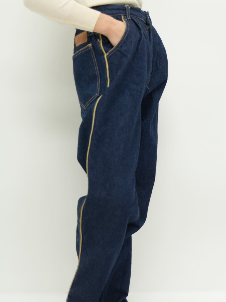 【Les Copains】Made in Italy tuck taperd denim （イタリア製 レコパン タックテーパードデニム）1b