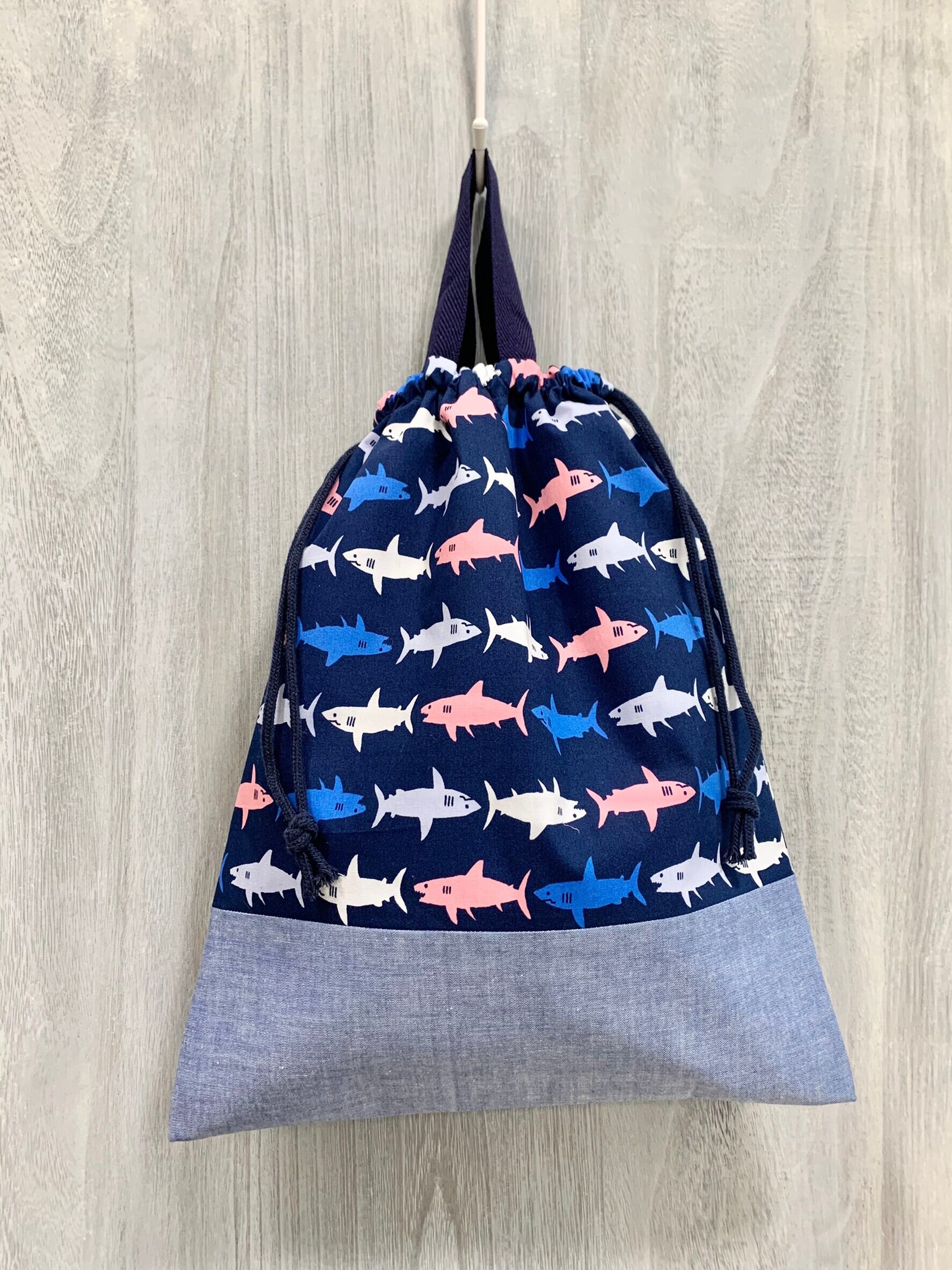 体操着入れ(持ち手付き巾着袋) シャーク柄