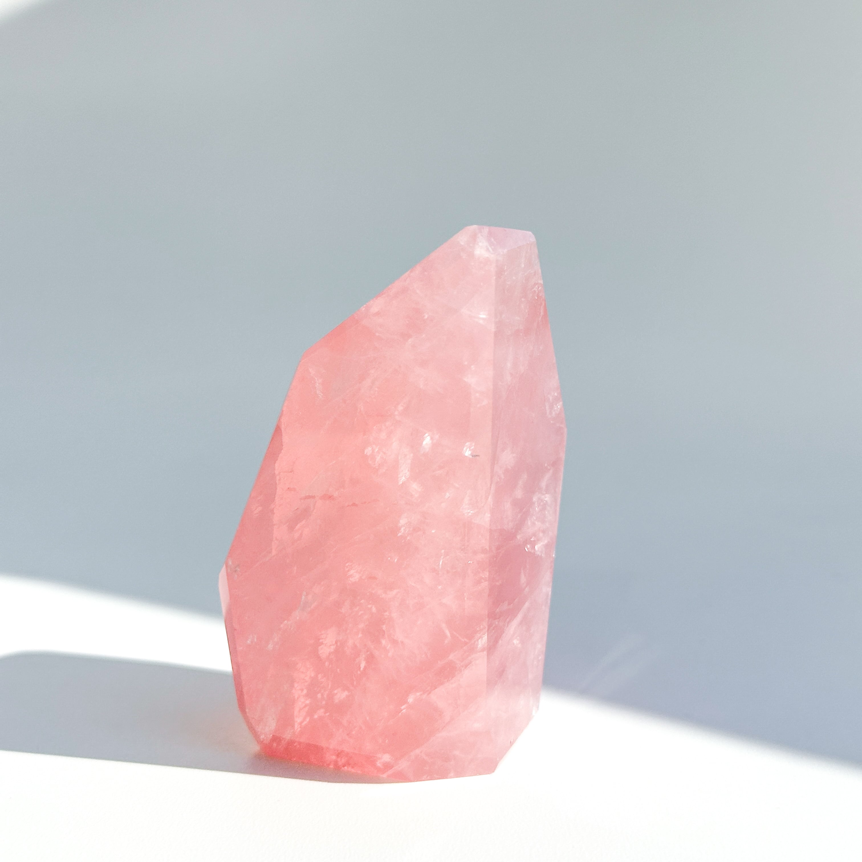 高品質】バイーア産ローズクォーツ フリーフォーム65◇ Rose Quartz