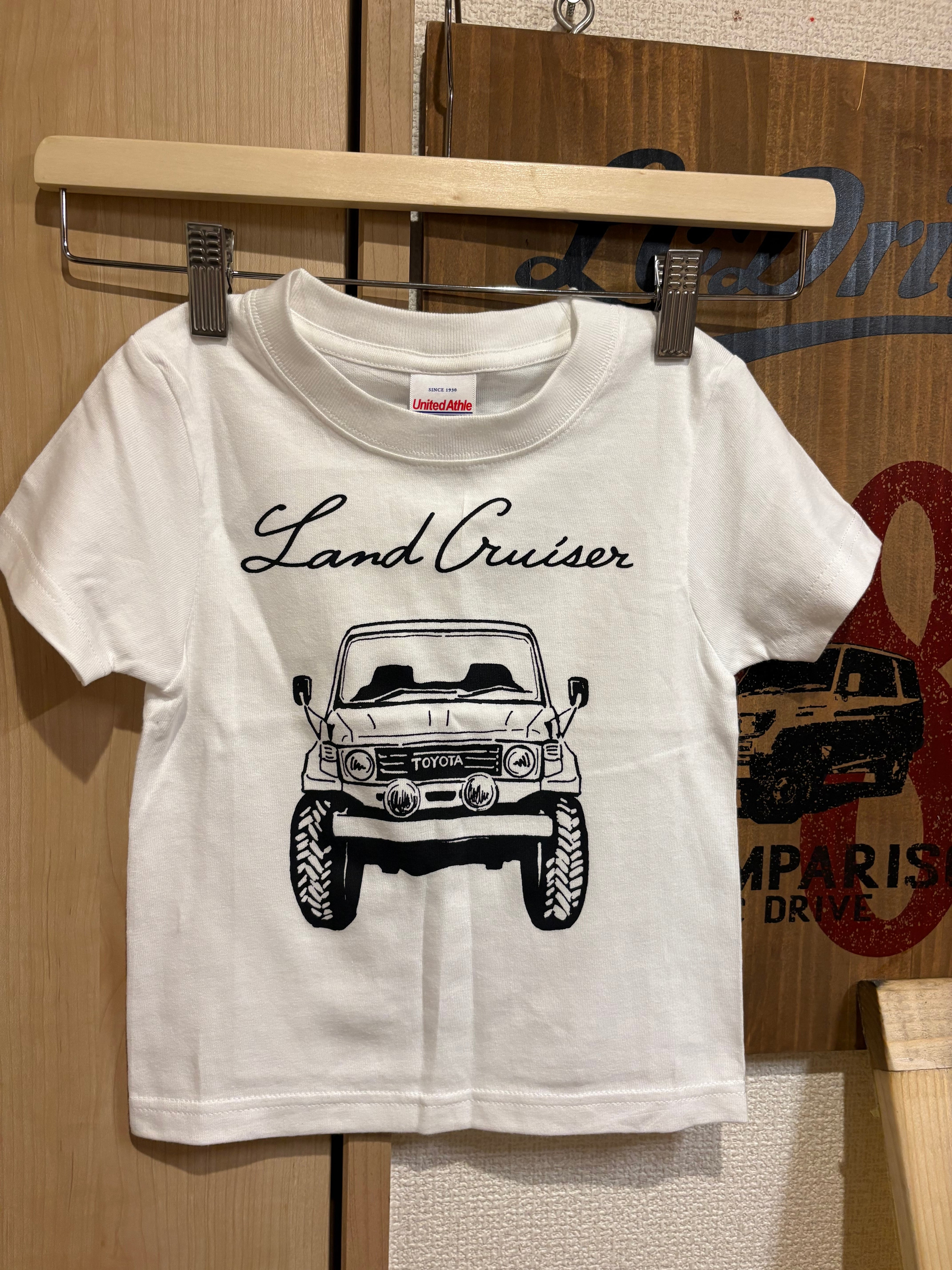 アルナ小1 type1 40Tシャツ(キッズサイズ) | LC DRIVE & MY DOGGO