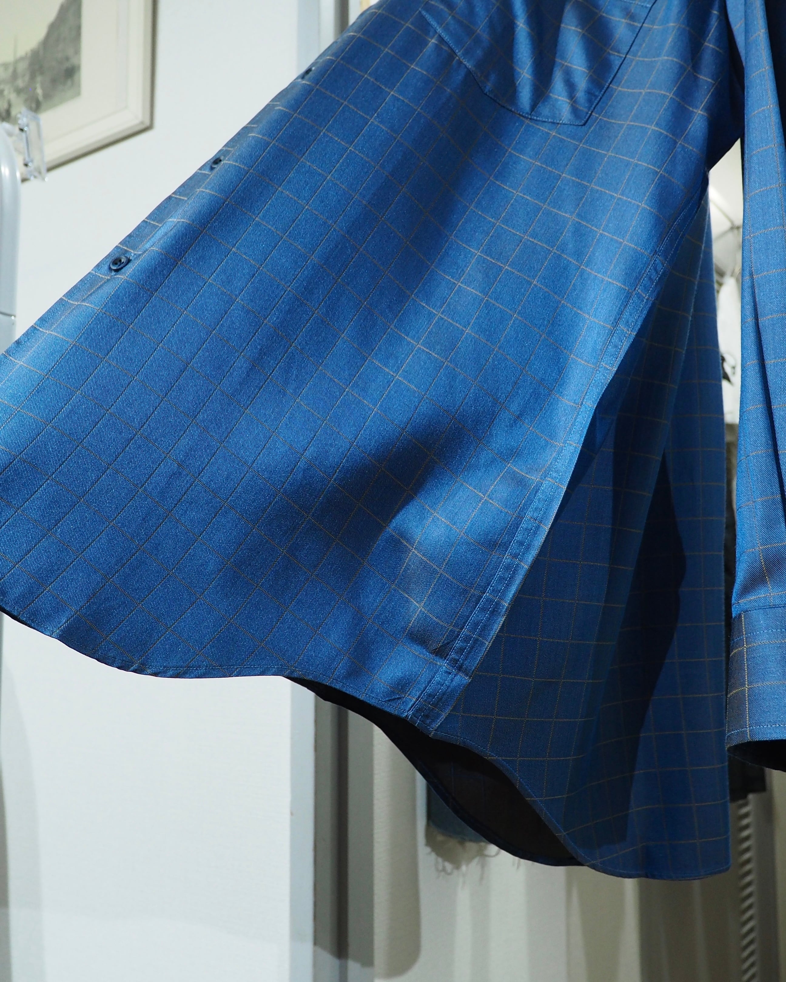" LANVIN COLLECTION - Pure Silk " Beautiful Light Blue Color Vintage Dress Shirt