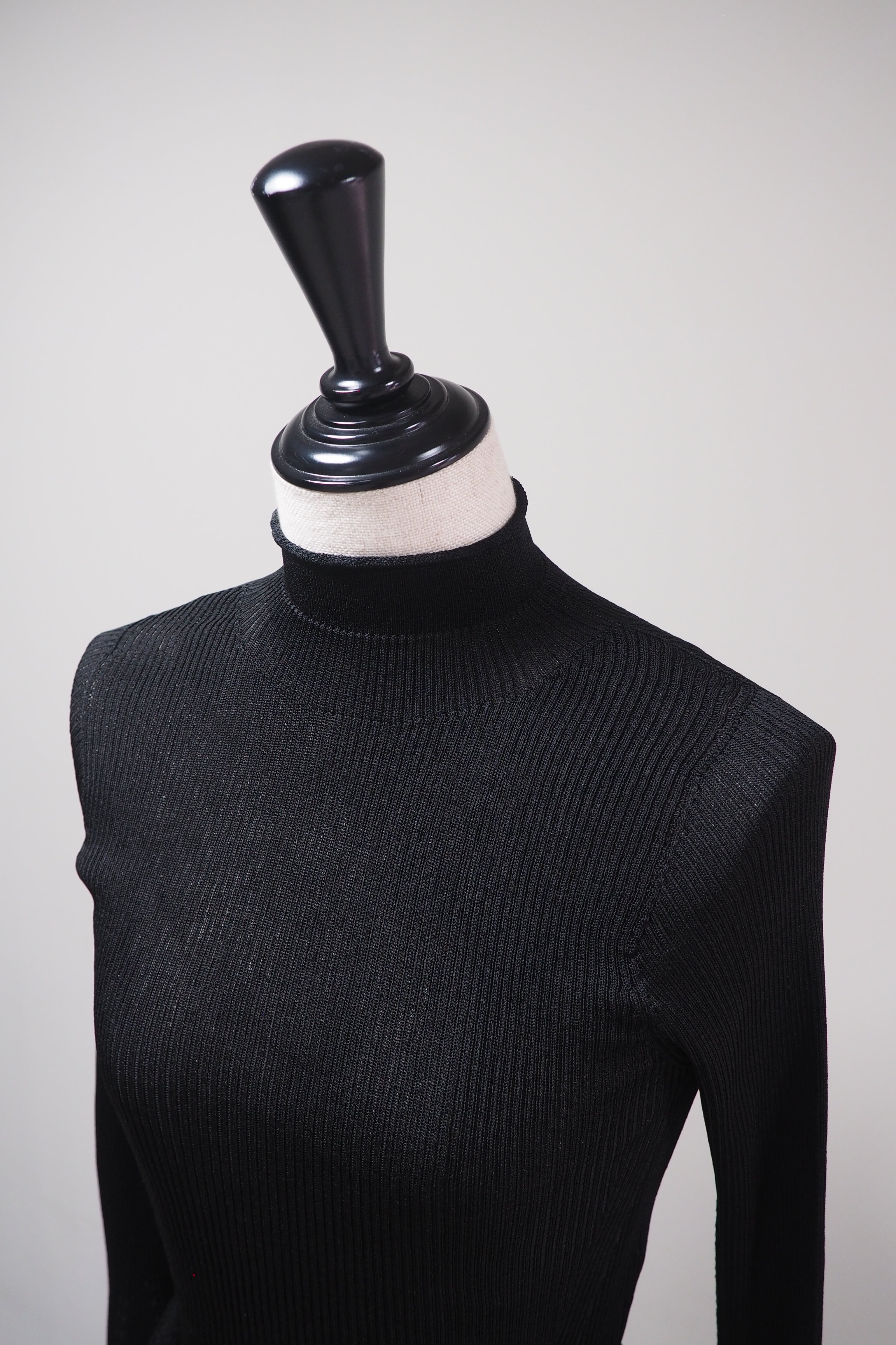 CFCL】SOFT PORTRAIT LONG BELL SLEEVE TOP -BLACK- | loop