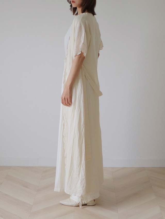 ●scalloped embroidery cotton long gown
