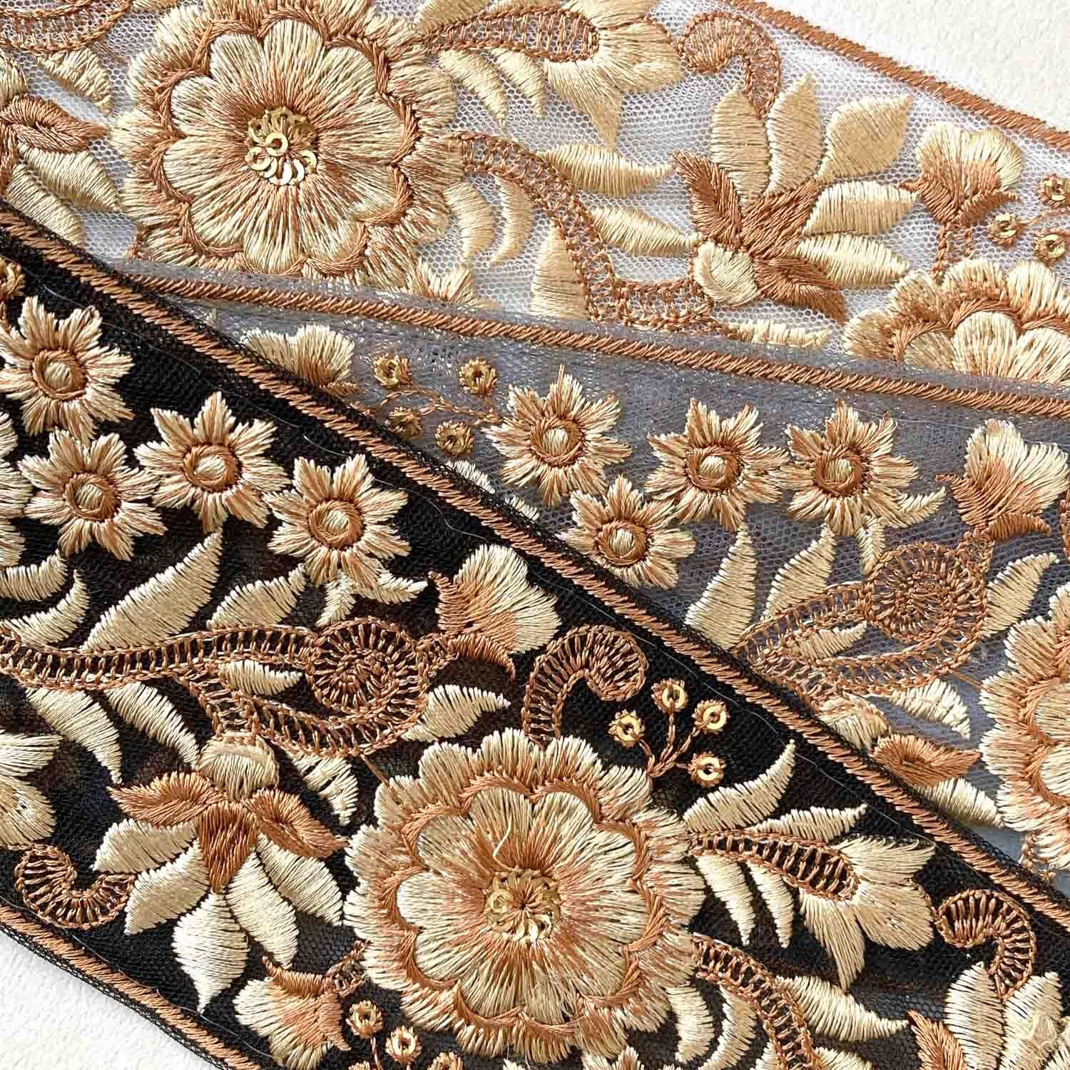 くるんと茎とベージュお花模様の刺繍チュールレース（50cm〜） | Dua