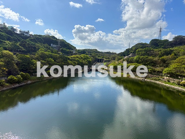 komusuke-select-10_風景・街_首里金城ダム×5枚