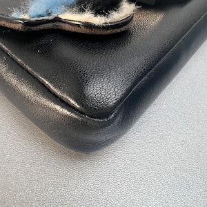 FENDI フェンディ  モンスター レザー ショルダーバッグ ブラック A-9566