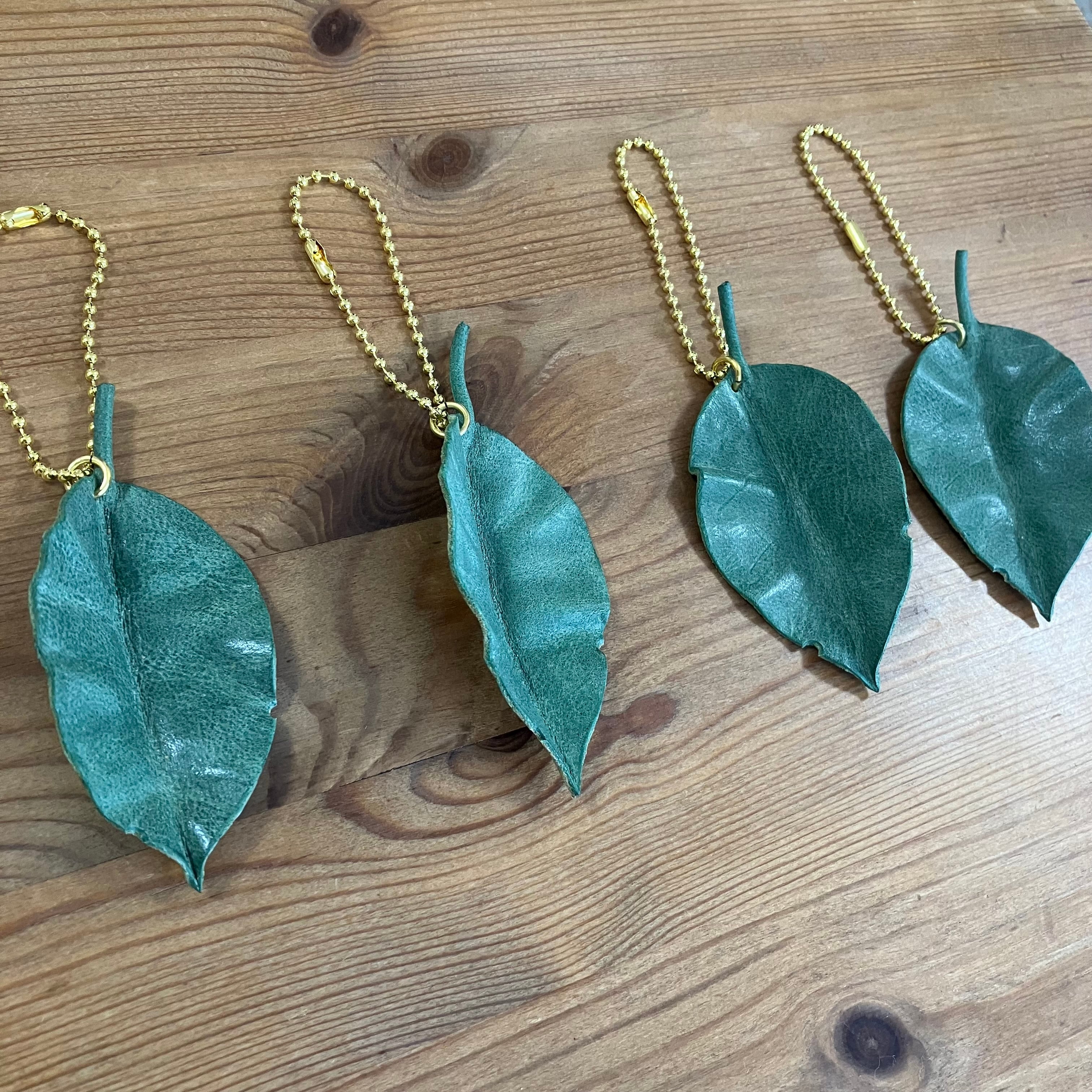 ☆808 にゃんこ玉チャーム 勾玉付きバッグチャーム☆ | MENOYA Group