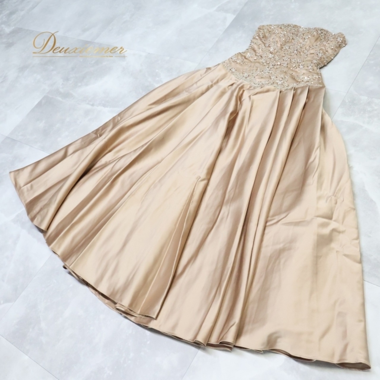 パーティドレス fine feathers ファインフェザーズ ワンピース ドレス 演奏会 発表会 カラードレス 結婚式 披露宴 前撮り 撮影 ブラウン系 ベージュ系 ゴールド系 高級感 光沢感 おしゃれ ドレスアップ フォーマルスタイル シンプルエレガンス レディース 結婚式二次会 上品 撮影会 華やか 結婚式用 フォーマルドレス