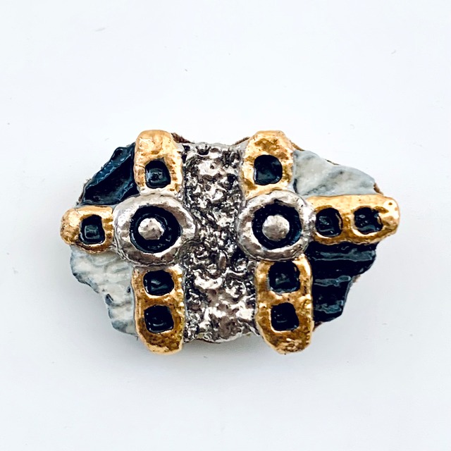 ブローチ  (220630-15)