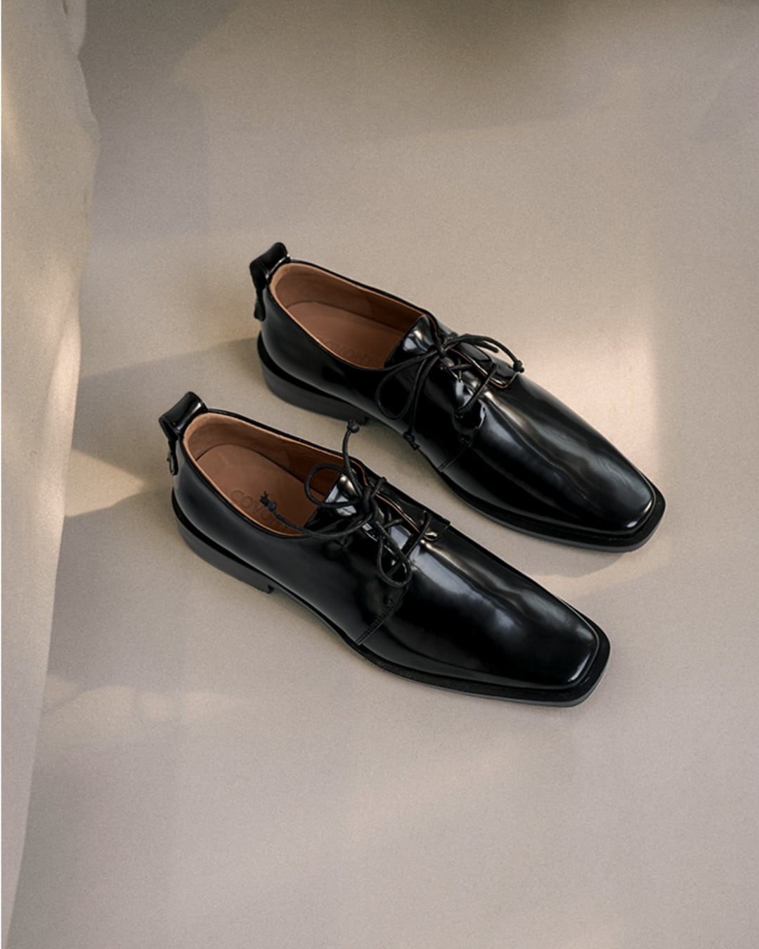 ポリッシュレースアップシューズ G25113