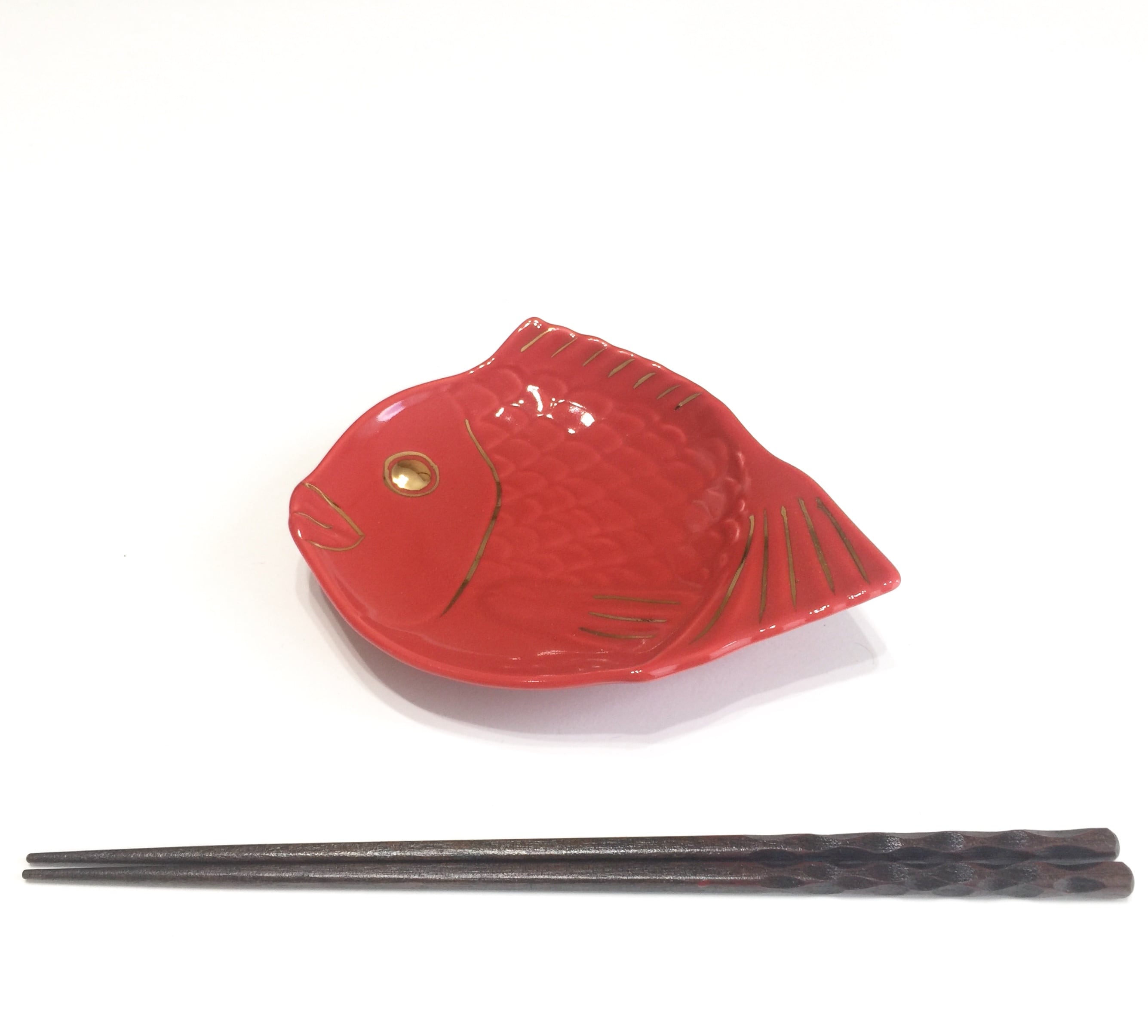 金赤 鯛型取皿 | 24to3［西富陶磁器オンラインストア 有田焼・波佐見焼］