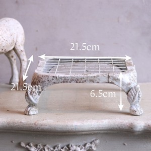 mondimanche 花台　シャビースクエアスタンドSDY｜シャビーシックなテイストの花台　水はけよくオシャレに飾れる　UF677