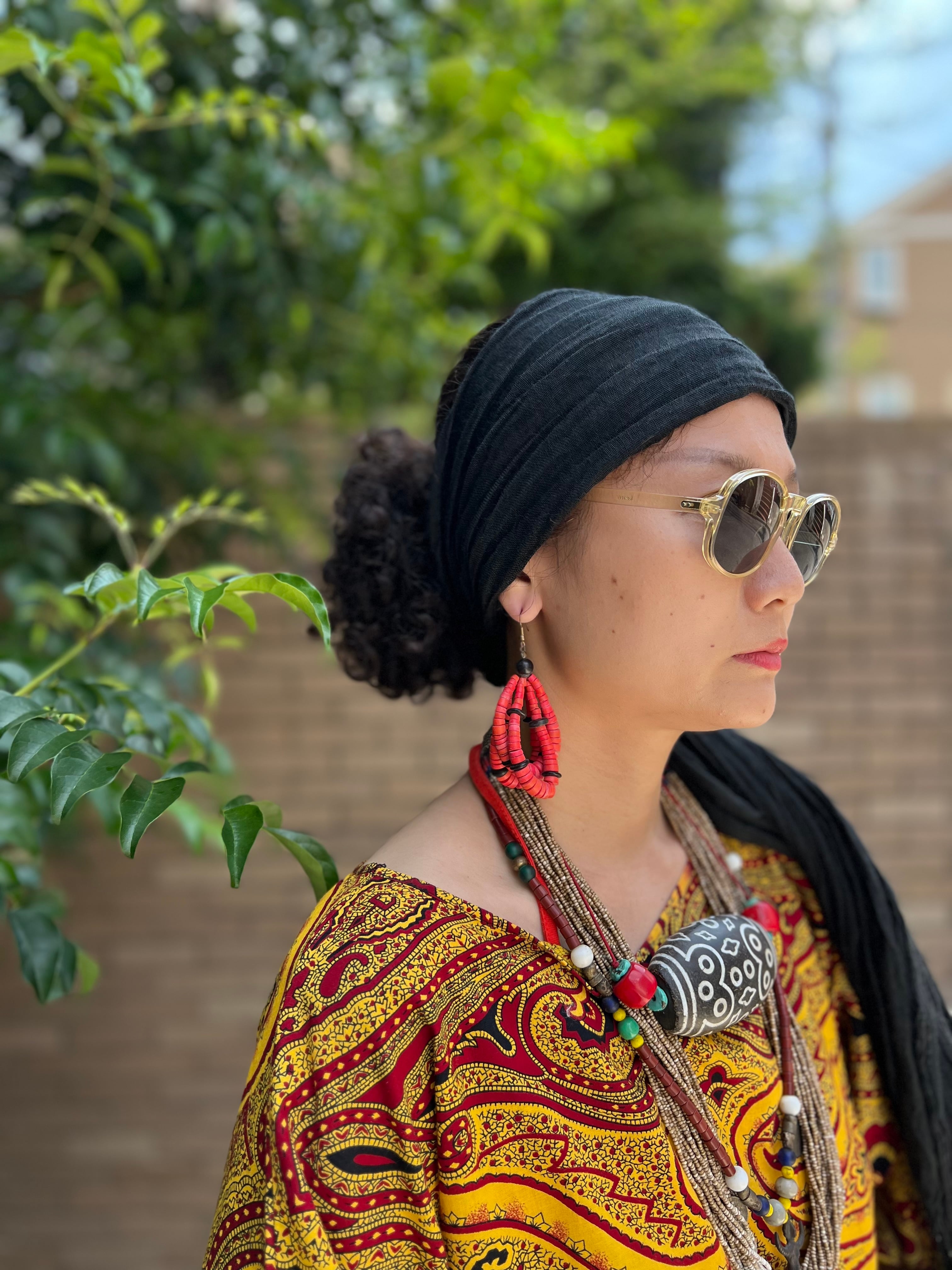 Vintage red × black wood beads pierced earrings ( ヴィンテージ