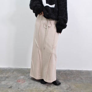 アウトステッチタイトロングスカート