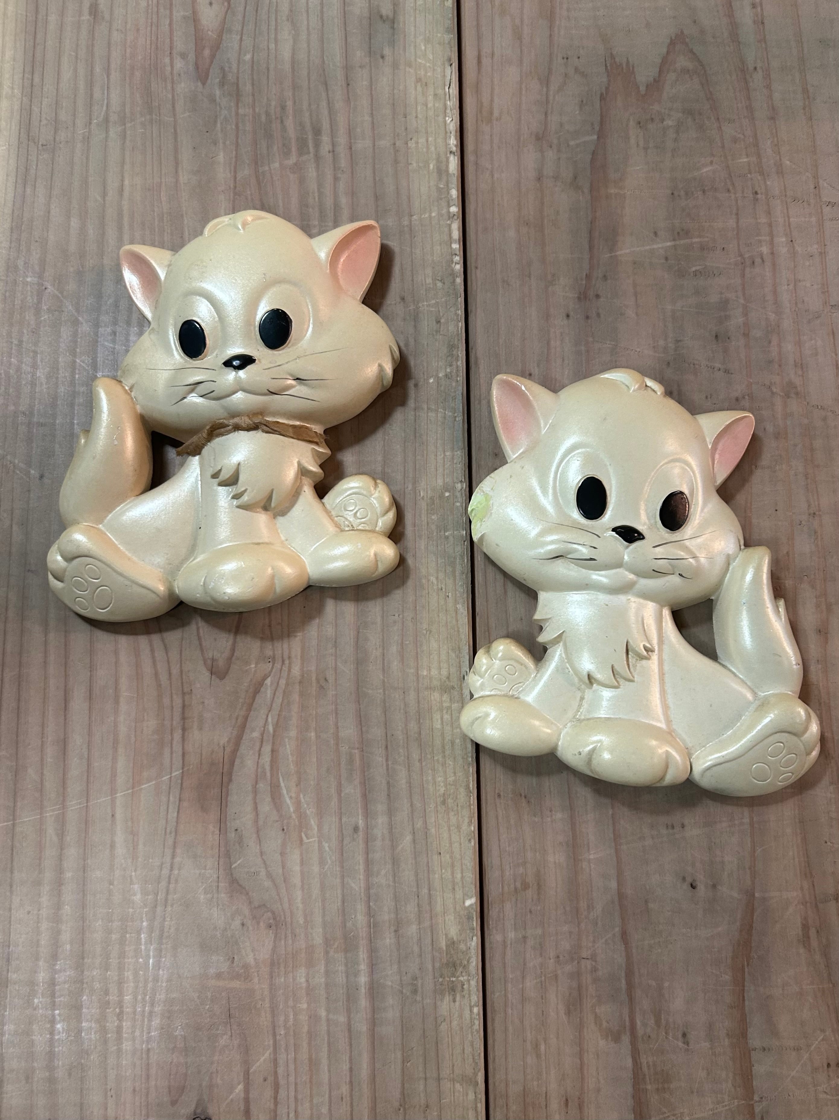 VINTAGE CAT  WALL DECOR