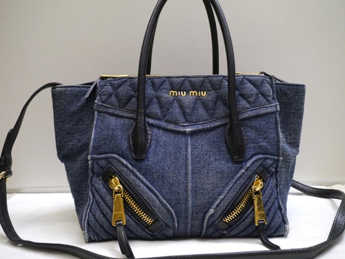 ★miumiu ミュウミュウ DENIM BIKER デニムバイカー ハンドショルダー 2way クロスボディ トート バッグ 青x黒★ 大人気のデニムバイカー♪
