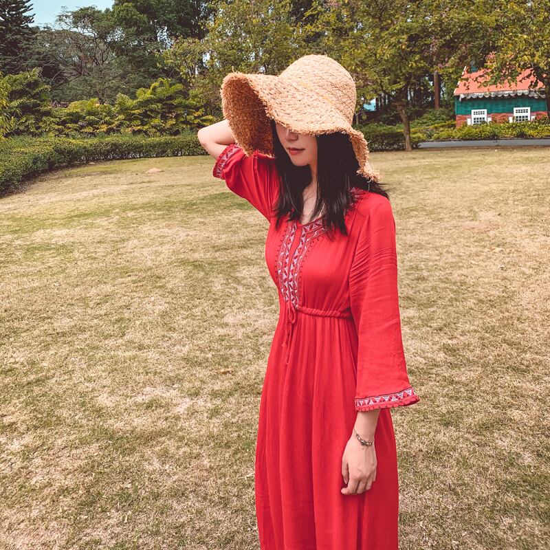 エスニックスタイルドレス サマーレッドロングスカート ルーズ薄手刺繍 コットン 夏物 ビーチ 延命家ファッション9712631