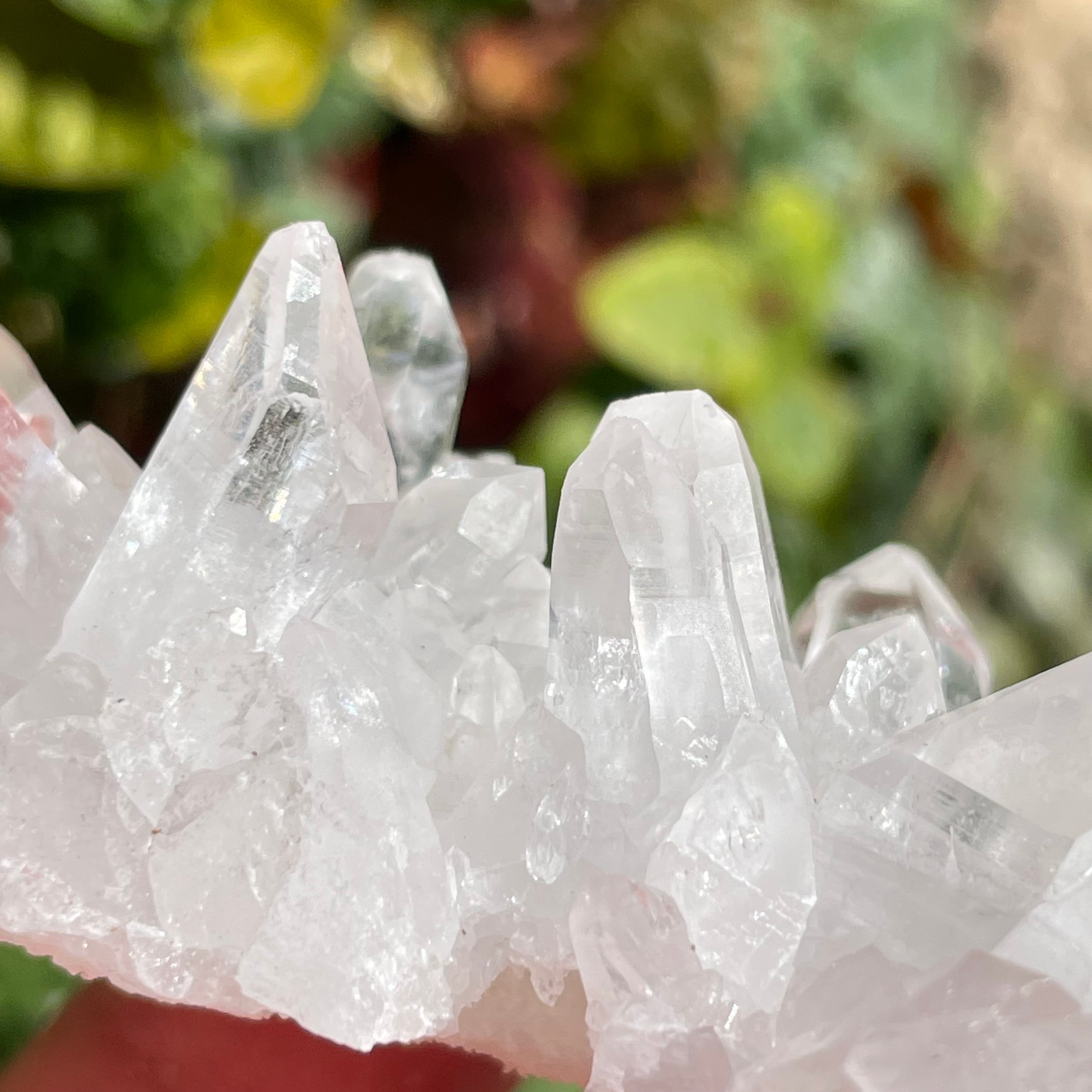 非常に人気の高い水晶です特大サイズ　ヒマラヤ産　ファントムクラスター　ポイント