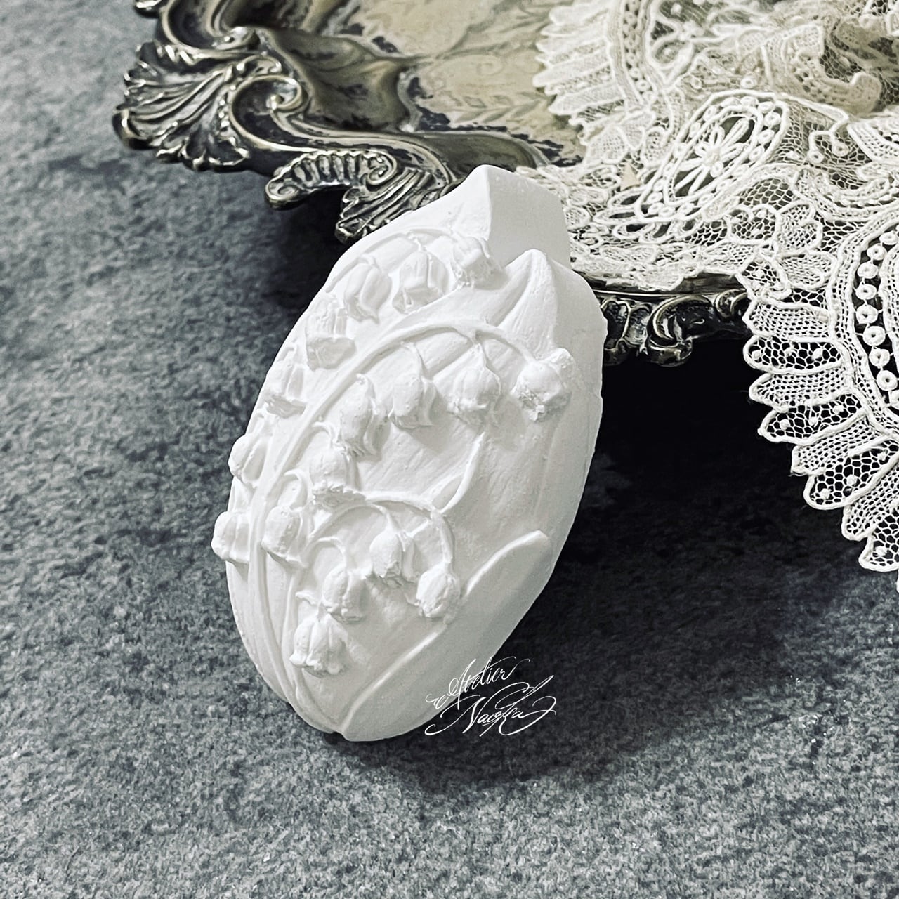 再販なし 癒しのすずらん ハート レジン ヘアゴム 再販なし 癒しのすずらん ハート レジン ヘアゴム