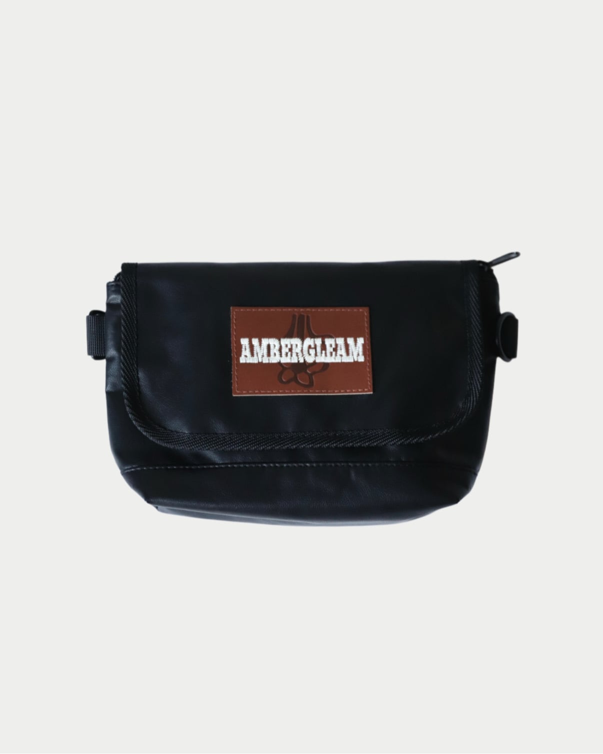 ambergleam アンバーグリーム　バッグ Leather Traveler's Backpack | AMBERGLEAM