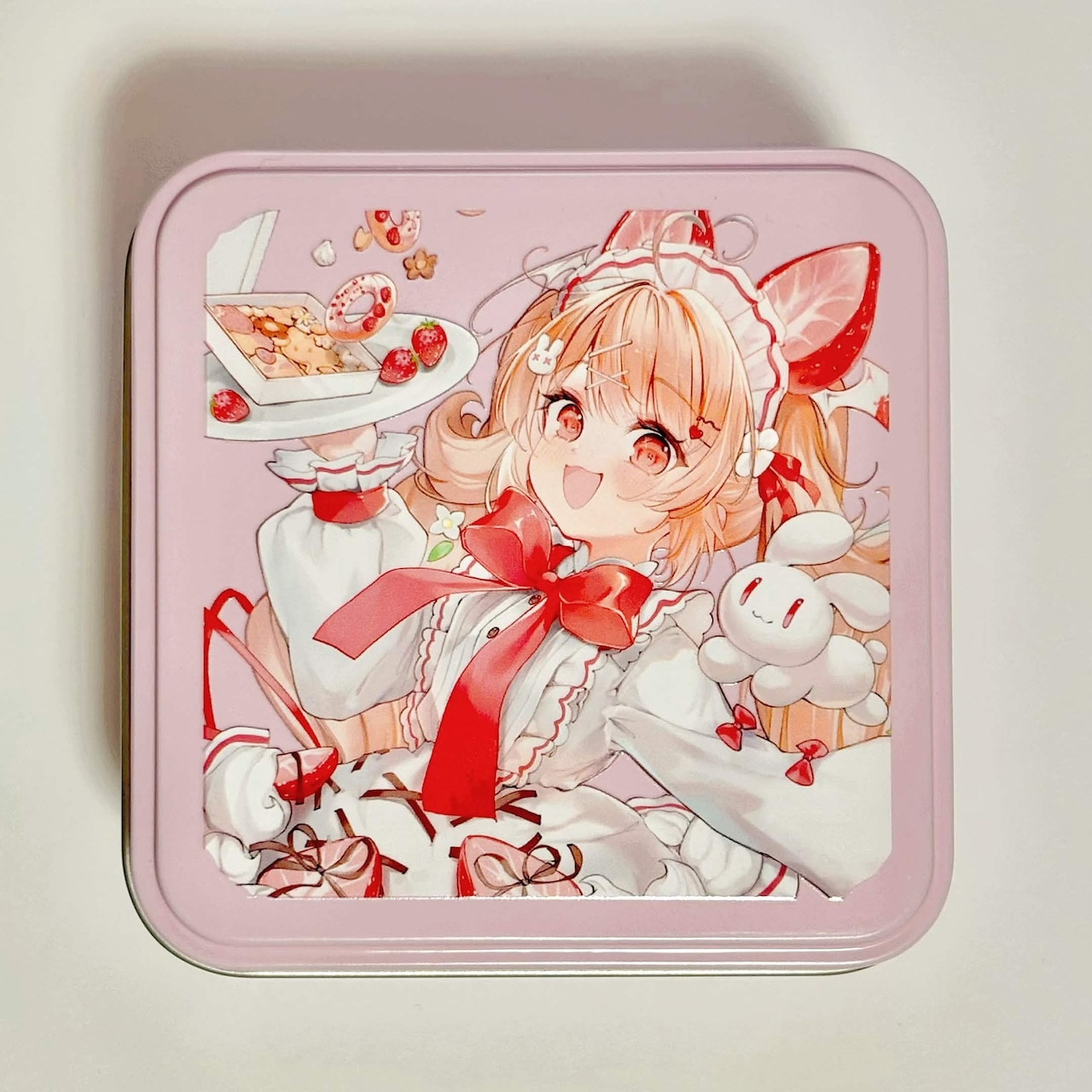 【春限定】いちごと桜のクッキー缶