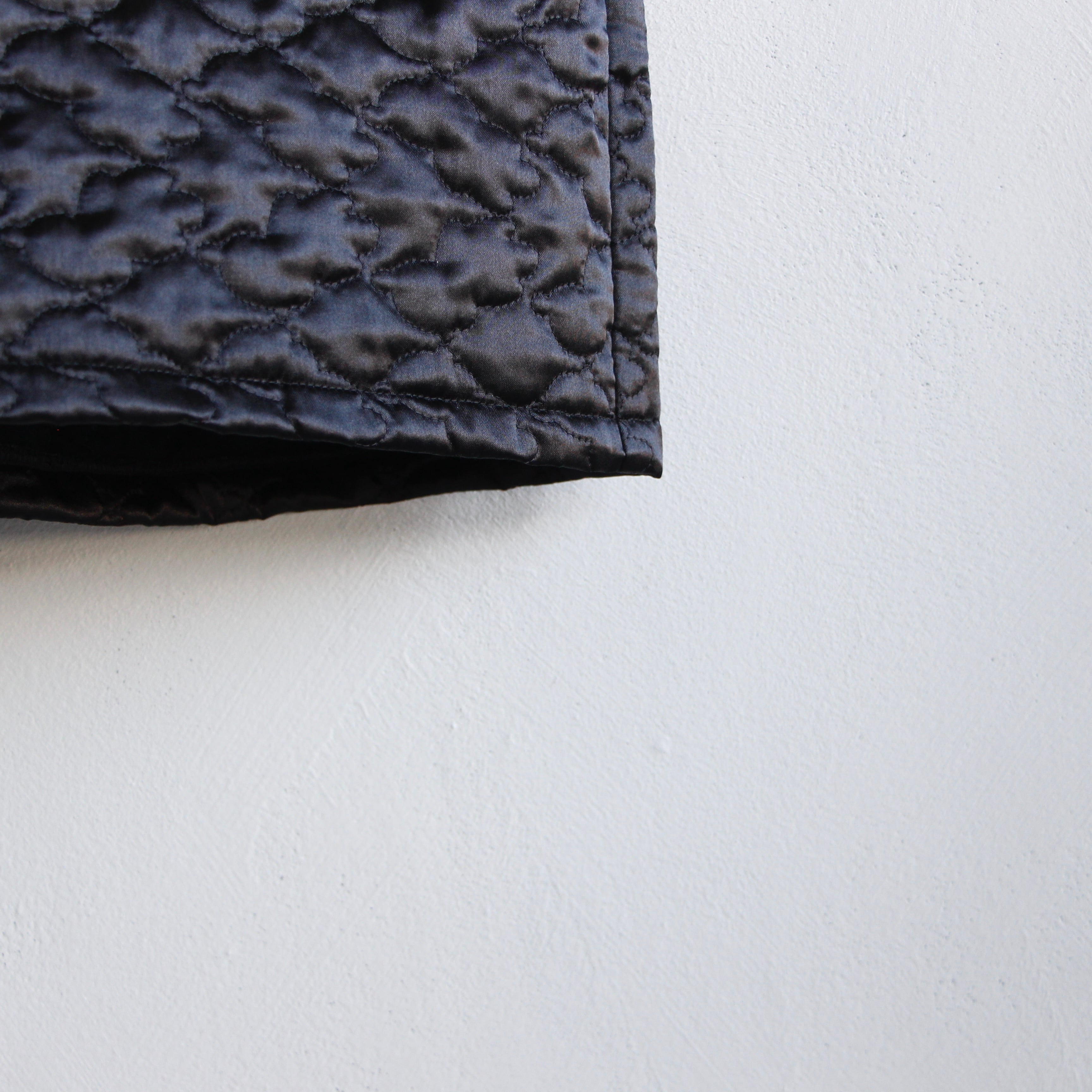 frankygrow 2020AW》BEAR QUILTING SQUARE DRESS / black × black / W1