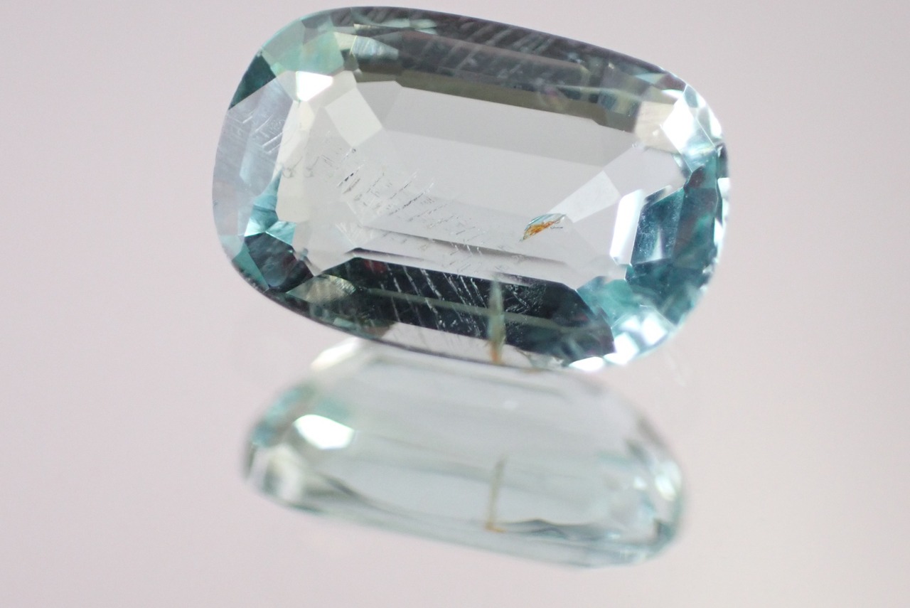 グリーンアクアマリン　1.33ct　[C12-1022]