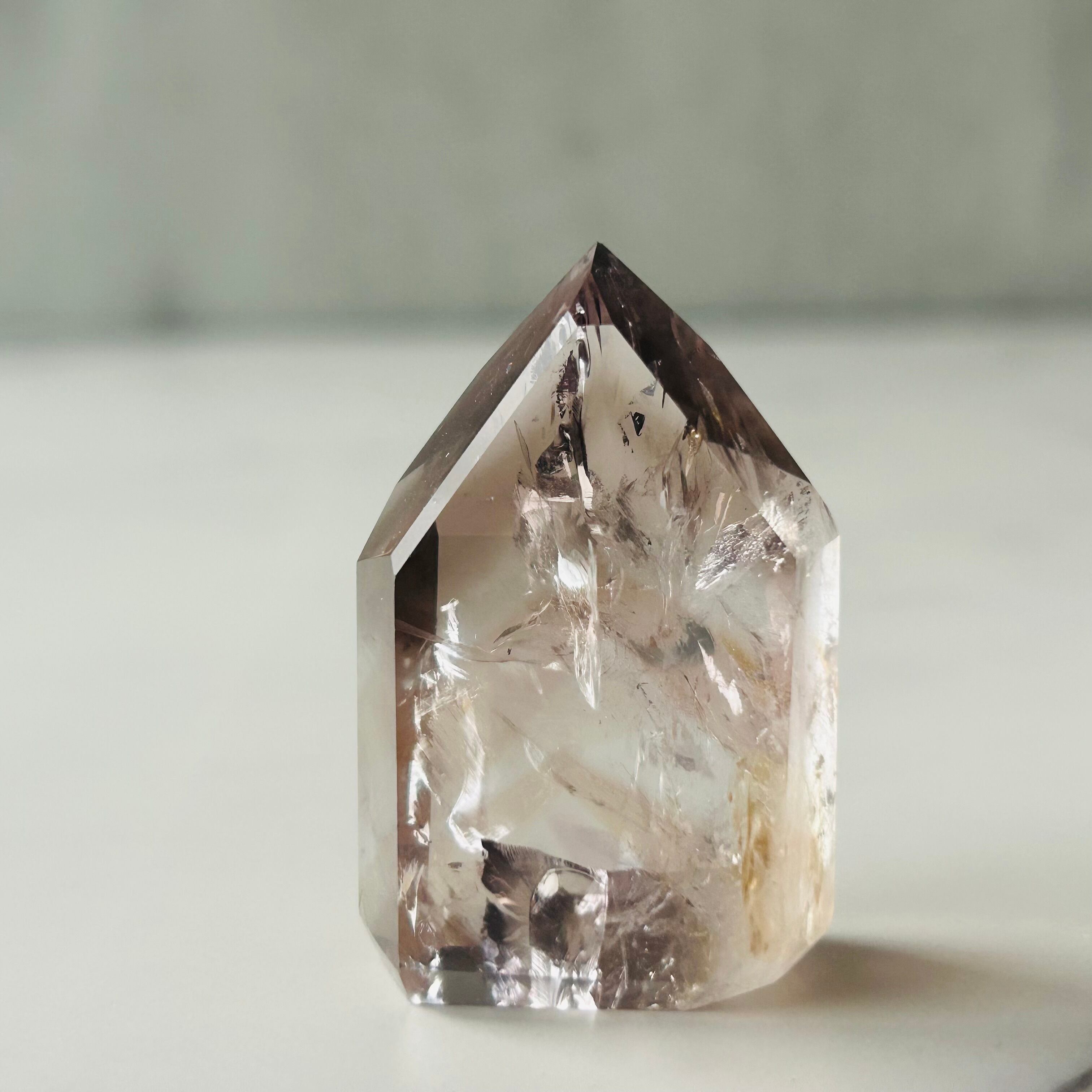 一層ごとが美しい　透明感抜群　上品なファントムアメジスト　パウエライト 一層ごとが美しい 透明感抜群 上品なファントムアメジスト