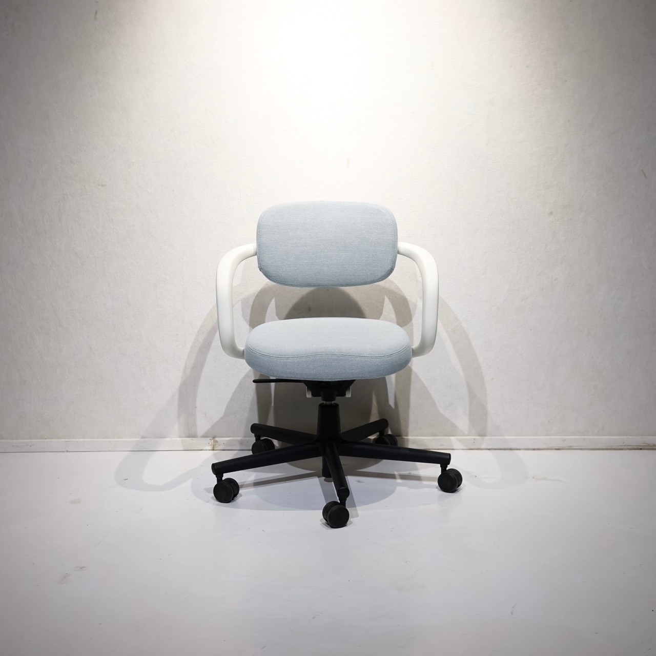 Vitra ヴィトラ Allstar オールスター アームチェア デスクチェア ワークチェア オフィスチェア 昇降式 チェア 椅子 ファブリック モダン 北欧