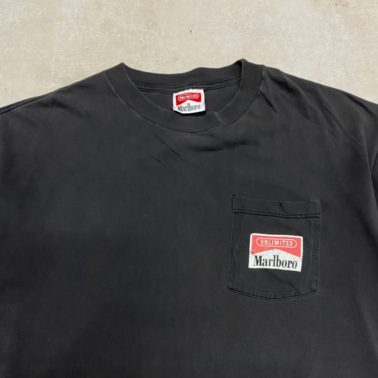 90年代 Marlboro マルボロ ロゴ バックプリントTシャツ ヴィンテージ メンズXL相当 古着 ポケット 90s ビンテージ ブラック  黒【Tシャツ】 | cave 古着屋【公式】古着通販サイト